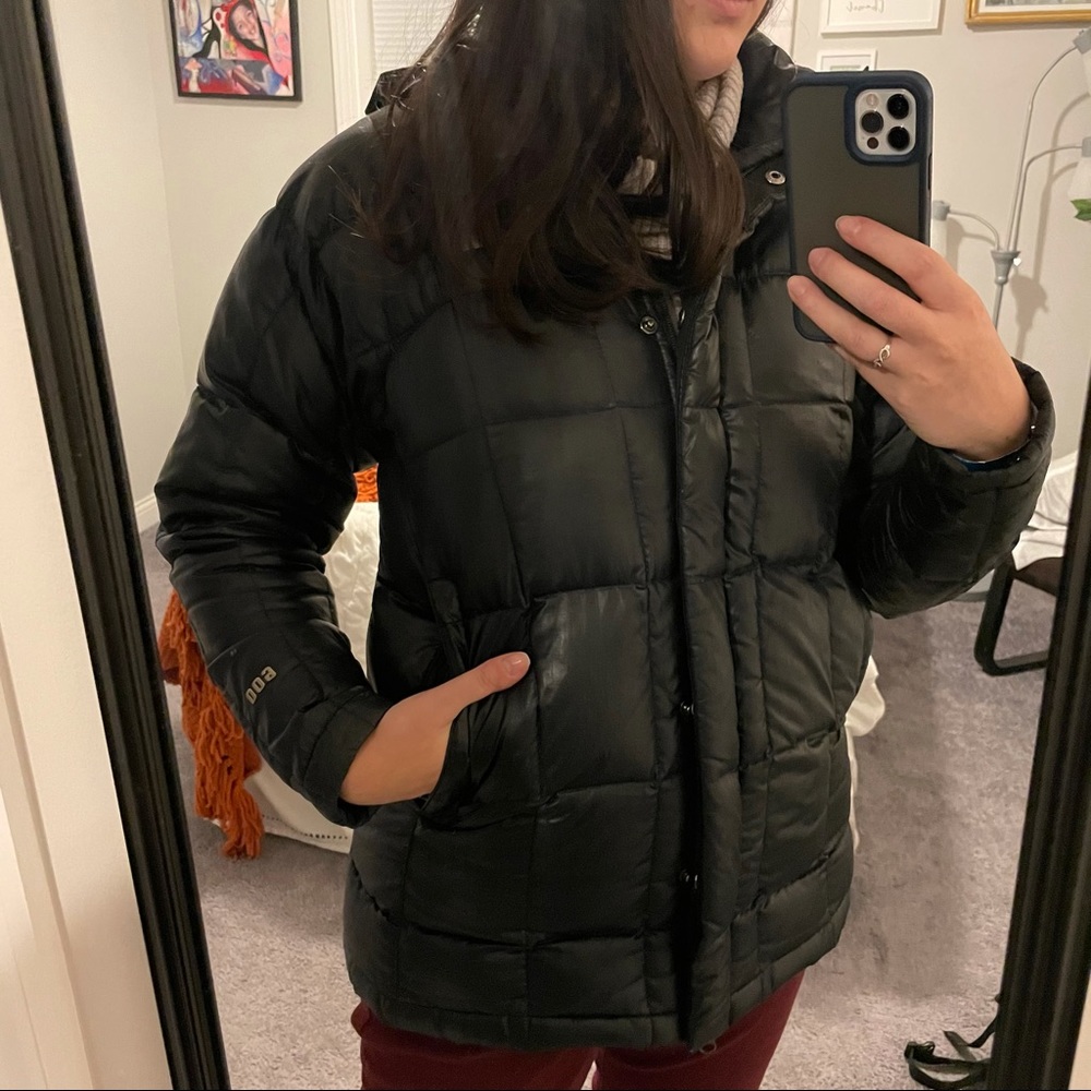 NORTH FACE DOWN JACKET (SIZE S)